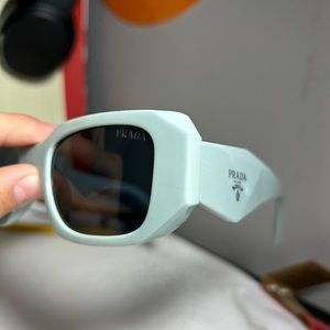 PRADA Women’s Sunglasses (baby blue)